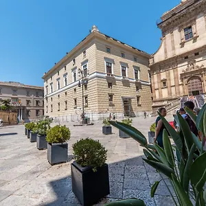 Bellini 5 , Palerme Italie